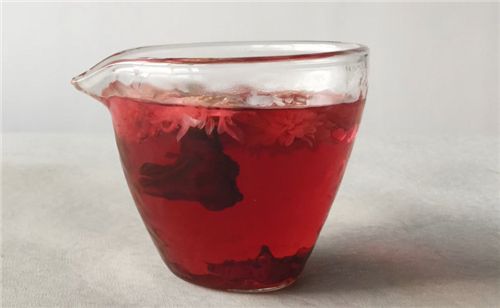 ​洛神菊花冰糖茶的泡法 泡金银花山楂绿茶的具体步骤