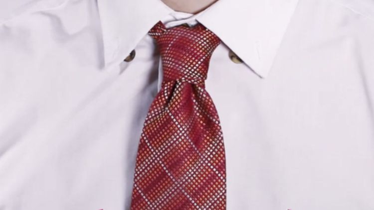 开尔文结领带怎么打 开尔文结领带的具体打法步骤