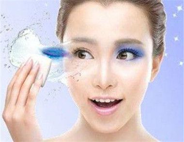 用卸妆水洗脸后还需用洗面奶吗 卸妆水对皮肤有伤害吗