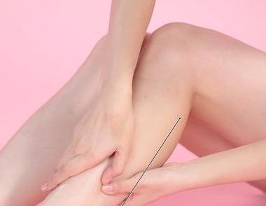 小腿水肿什么原因 女性如何缓解小腿水肿的状态