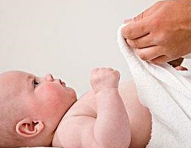 幼儿急疹能洗澡吗 幼儿急疹和麻疹的区别
