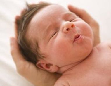 新生儿湿疹原因 新生儿湿疹的症状是什么