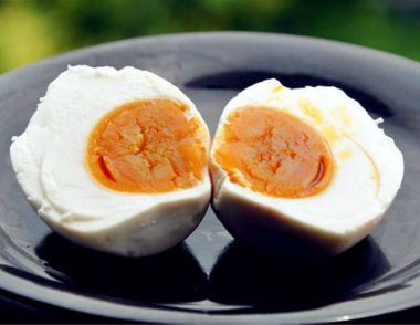 孕婦可以吃鹹鴨蛋嗎 孕婦吃鹹鴨蛋有什麼危害