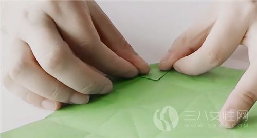 粽子折纸步骤 粽子怎样折