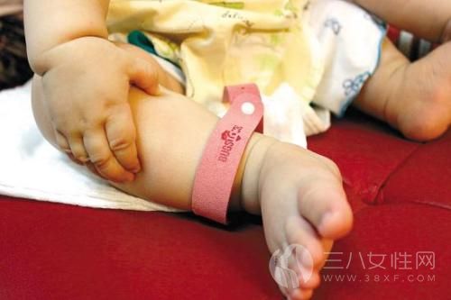 宝宝驱蚊手环有用吗 驱蚊手环对宝宝有害吗