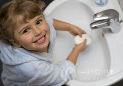 儿童免洗洗手液的成分有哪些