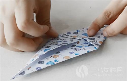 手工折纸教程 两只小鸭子的折纸教程