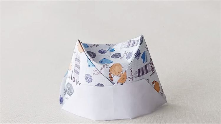 幼儿折纸图解 小帽子折纸方法
