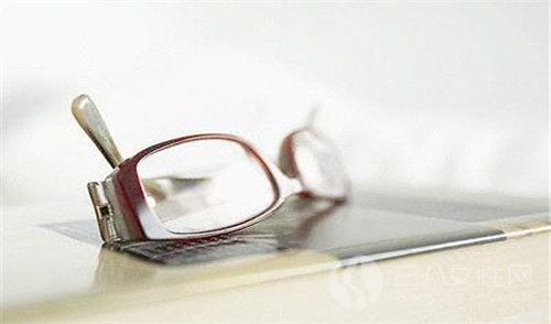 高考带眼镜高考带眼镜.jpg