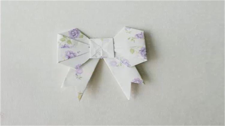 蝴蝶結折紙