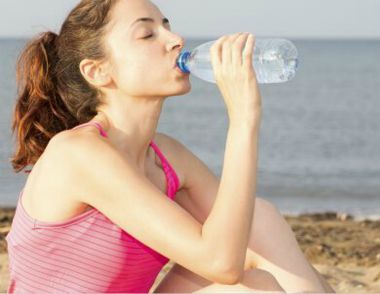 運動後能大量喝水嗎 飲水需適量