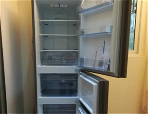 新冰箱如何清理 清理冰箱需要注意什么