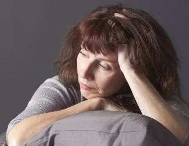 女性更年期焦虑吃什么好 怎样缓解情绪