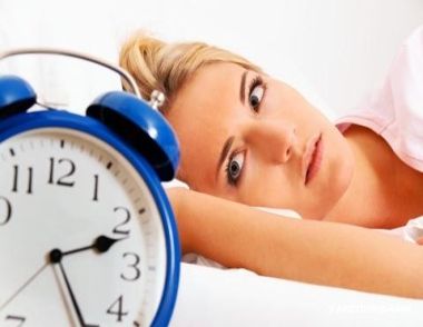 哪些原因引起失眠 一般和生理有關
