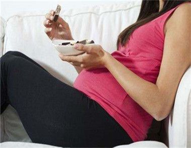 ​女人意外懷孕怎麼辦 千萬不能逃避