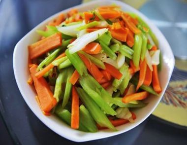 胡萝卜有哪些家常小炒做法 哪种更适合你的胃口