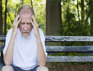 健忘症與老年癡呆的區別 健忘症的症狀有哪些