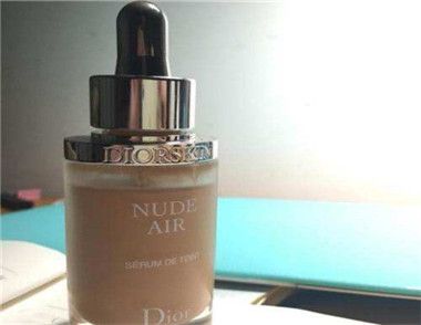 迪奧 Nude Air滴管粉底液效果怎麼樣 粉底液上妝怎麼樣
