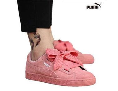 PUMA粉色运动鞋怎么搭配