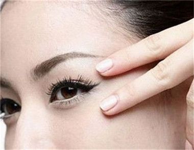 形成眼角皱纹的原因是什么 去除眼角皱纹的有效方法有哪些