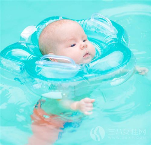 嬰兒遊泳需要準備哪些設備.png