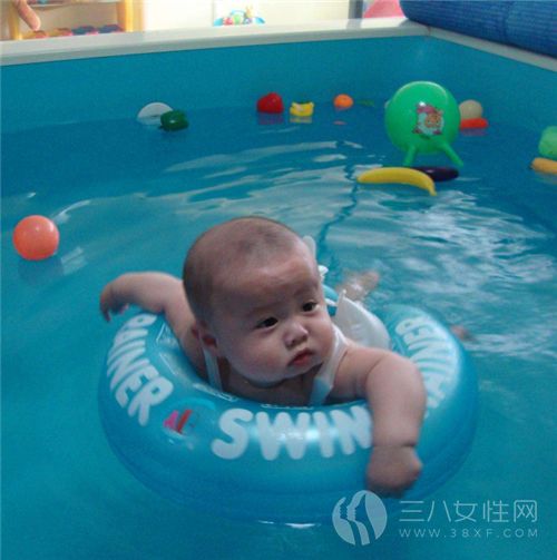 哪些婴儿不适合游泳.png
