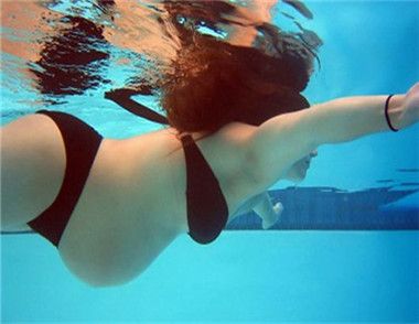孕婦可以遊泳嗎 孕婦遊泳會感染嗎