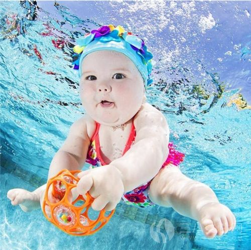 婴儿游泳的水温多少度合适.png