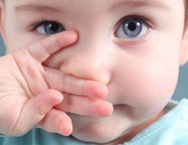 宝宝鼻子出血怎么办 宝宝鼻子出血的急救措施