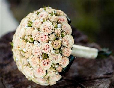 婚礼手捧花有什么寓意 不同的花代表着不同的意义