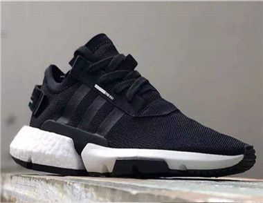 黑白配色adidas POD-S3.1穿起來舒服嗎