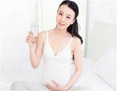 ​夏天孕婦可以喝冰水嗎 夏天孕婦喝冰水的危害有哪些