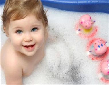 寶寶能用花露水嗎 寶寶使用花露水要注意些什麼