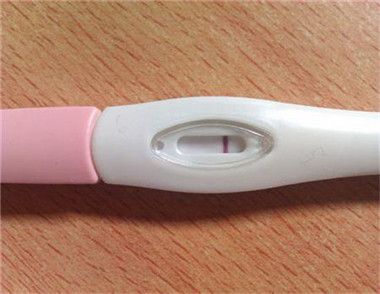 验孕棒多久能测出来 验孕棒怎么看