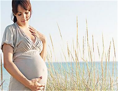 羊水早破有哪些危害 胎膜早破對母兒的影響有哪些