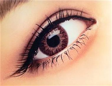 雙眼皮修複手術什麼時候做比較好 雙眼皮修複手術後要注意哪些事