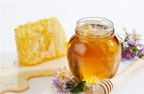 蜂蜜面膜有什么作用 如何自制蜂蜜面膜2.jpg