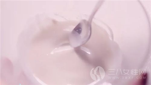 酸奶面膜的具体制作步骤五.png