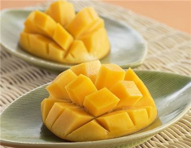 月经期间可以吃芒果吗 月经期间吃芒果有副作用吗