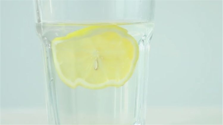 蜂蜜柠檬水怎么做