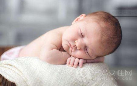 宝宝睡不踏实的原因是什么.png