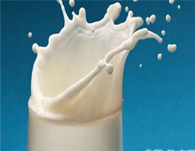 吃钙片可以喝牛奶吗 为什么喝牛奶不能吃钙片