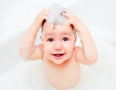 怎麼給寶寶洗頭發 寶寶洗頭發要注意什麼