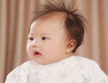 宝宝不长头发是什么原因 宝宝不长头发怎么办