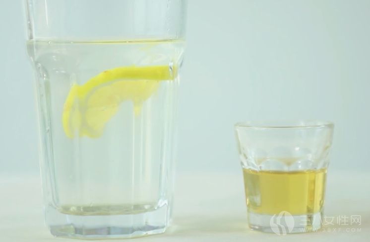 蜂蜜柠檬水的做法步骤七.png