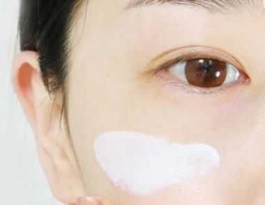 幹性皮膚怎麼補水 幹性皮膚洗臉要注意什麼