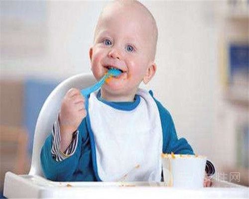 儿童餐具什么材质好 儿童餐具使用注意事项1.jpg