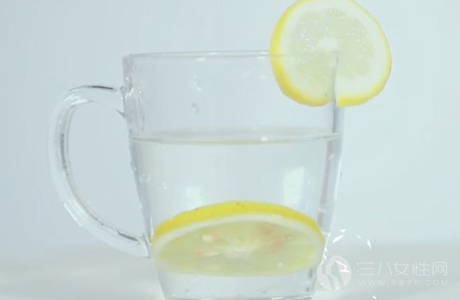 柠檬蜂蜜水具体制作步骤七.png