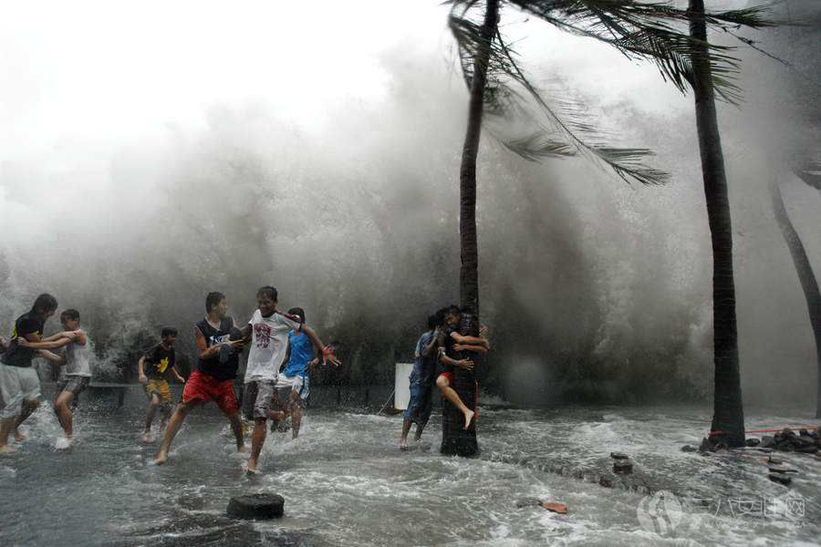台风为什么会有这么大的破坏力.jpg