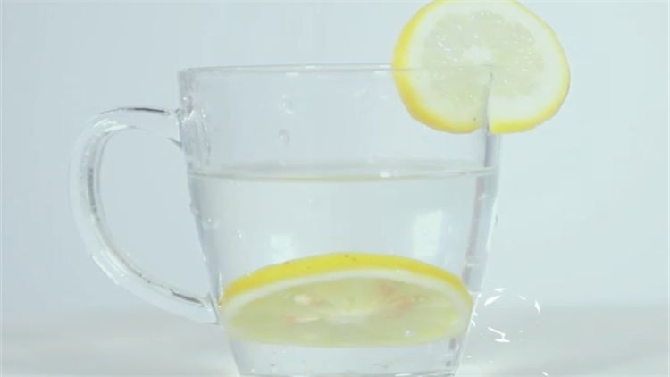 柠檬蜂蜜水怎么做 柠檬蜂蜜水的做法是什么